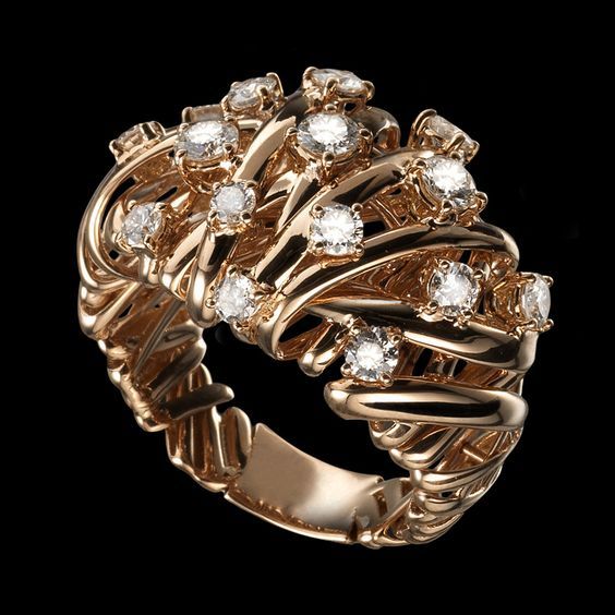 Bague vintage en or avec zirconium exquis