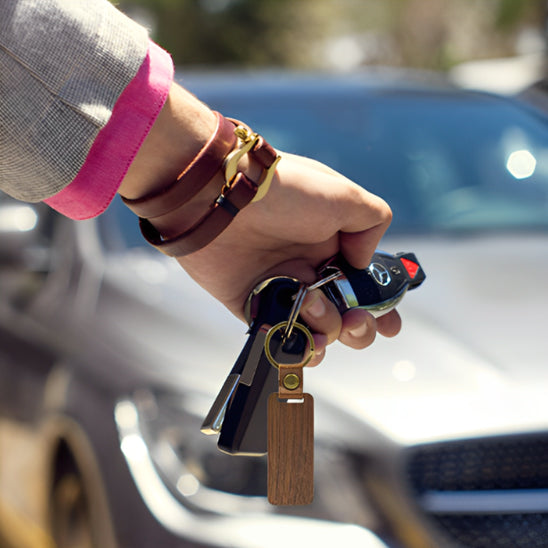 Porte Clé Voiture en Bois Personnalisable - KeyRing™