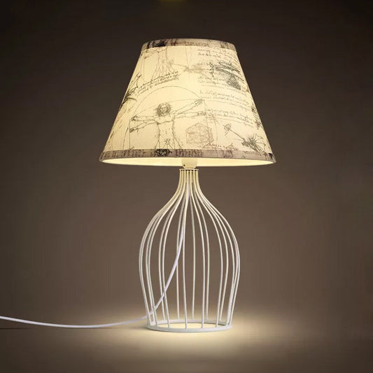 Lampe de Table Chic en Métal avec Abat-Jour Conique