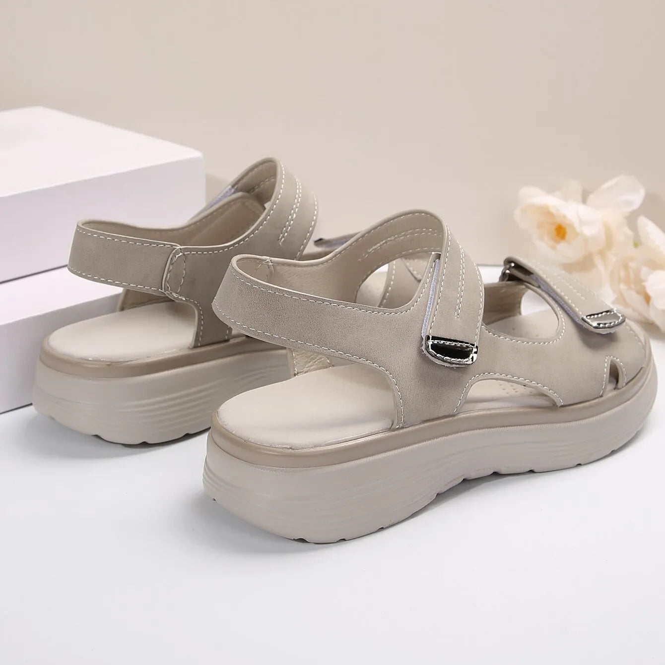 sandales d’été à scratch pour femme