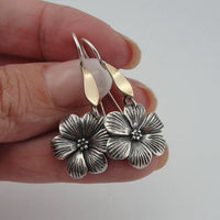 Boucles d'oreilles florales en argent