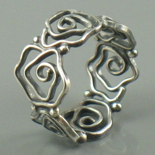 Bague creuse irrégulière en argent