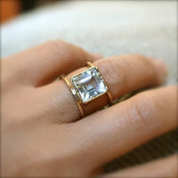 Bague Vintage en verre cubique en or fin