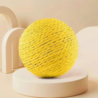 Balle à gratter interactive pour chats