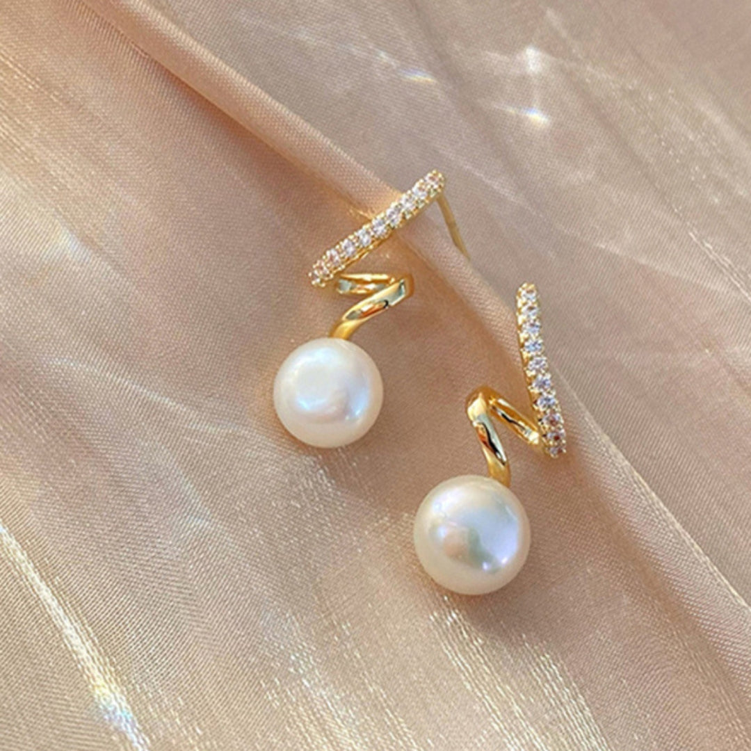 Boucles d'oreilles Elégantes avec Zircons et Perles en Or
