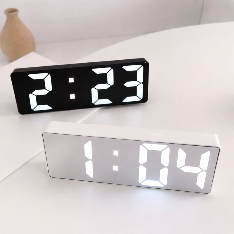 Reflecta – Réveil numérique LED à effet miroir, grand affichage, luminosité réglable
