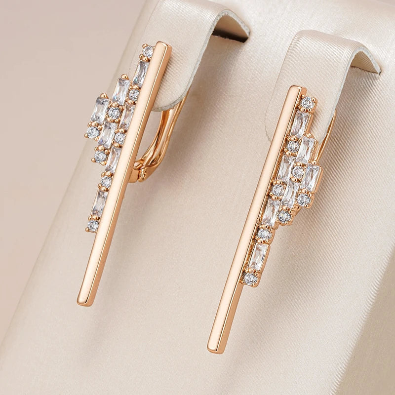 Élégants Boucles d'oreilles en Zirconium en Or