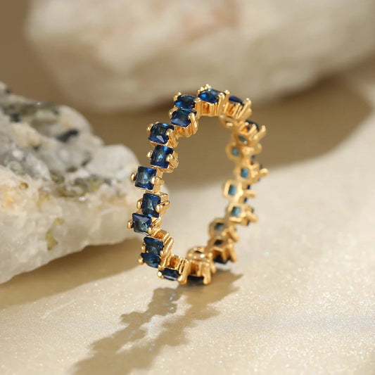 Bague bleue élégante plaquée or