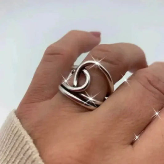 Bague irrégulière en argent