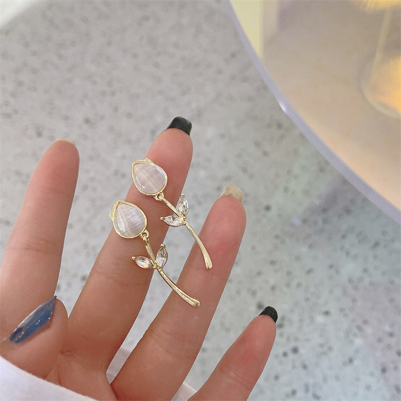 Boucles d'Oreilles Tulipes Blanches en Or