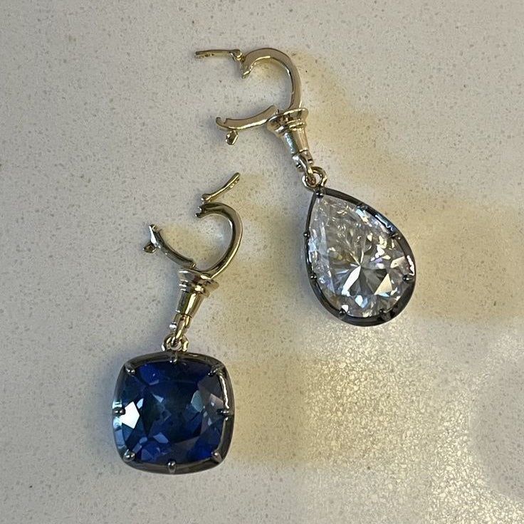 Pendants d'oreilles vintage en cristal