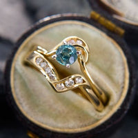 Élégante bague vintage en cristal bleu