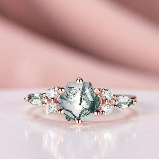 Bague vintage en forme de rose de forêt verte