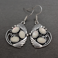 Boucles d'oreilles en Cristaux Blancs et Argent Vintage