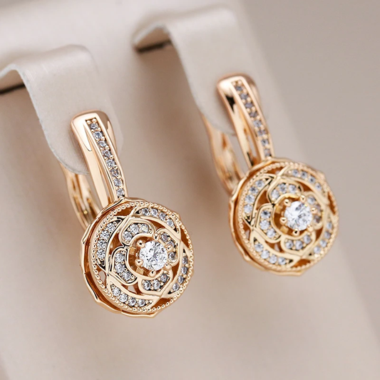 Elégantes boucles d’oreilles rondes en zircone en or