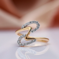 Bague Élégante Vagues Brillantes en Or
