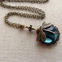 Collier Libellule Vintage avec Cristal en Or Antique