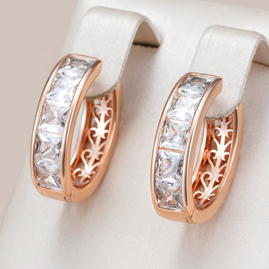 Boucles d'oreilles élégantes en cristal blanc brillant