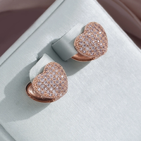 Boucles d'oreilles élégantes en forme de cœur