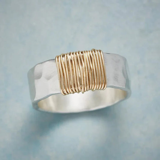 Bague vintage en fil d'or en argent