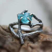 Bague vintage en cristal bleu naturel