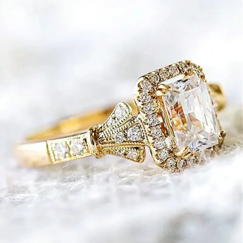 Bague en or avec paillettes vintage