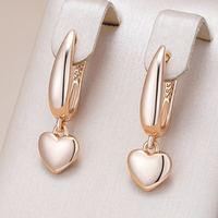 Boucles d'oreilles élégantes en forme de cœur en or