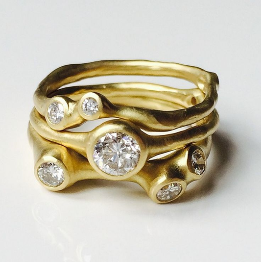 Bague vintage en or avec zirconias multicouches