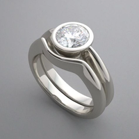 Bague en argent vintage incrustée de cristaux