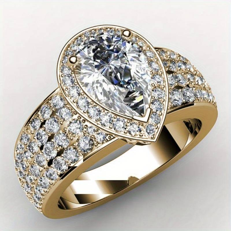 Bague vintage en or avec zirconium en goutte d'eau