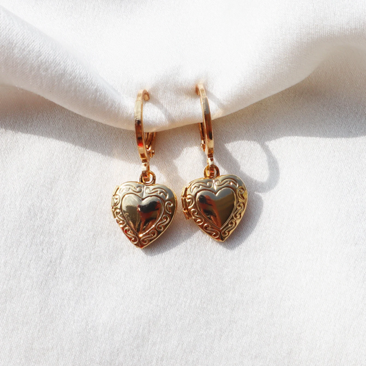 Boucles d'oreilles vintage en forme de cœur doré