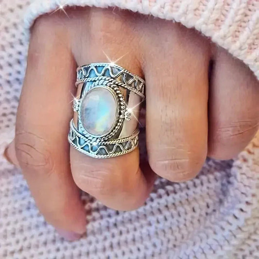 Bague épaisse en pierre de lune argentée
