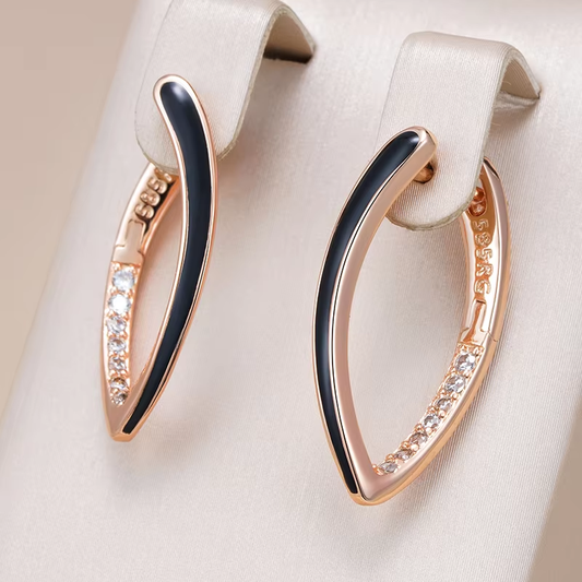 Boucles d'oreilles élégantes en émail brillant plaqué or noir