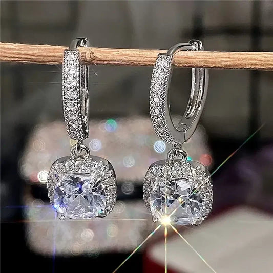 Boucles d'oreilles vintage en argent avec zircon cubique