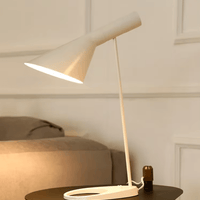Jardioui Blanc Lampe de Bureau Industrielle Design