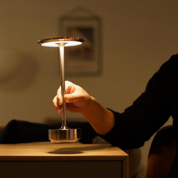 Lampe de table nordique sans fil